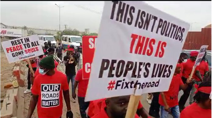 Kpone-Dawhenya residents demonstrate over bad roads; heavy traffic congestion