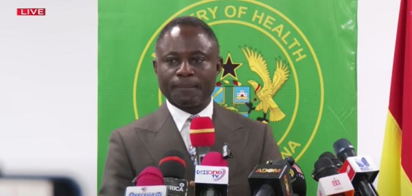 Health Minister Kwabena Mintah Akandoh addressing journalists during a press briefing on nurses’ salary arrears in Accra.
